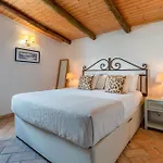 Monte Solteiras In By Lovelystay *