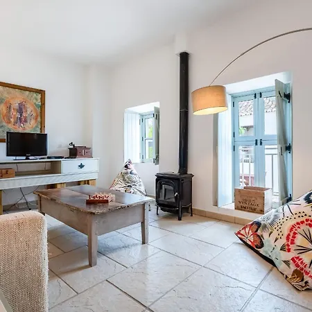 Monte Solteiras In By Lovelystay Tavira