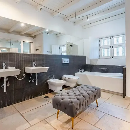 Semesterbostad Monte Solteiras In By Lovelystay *