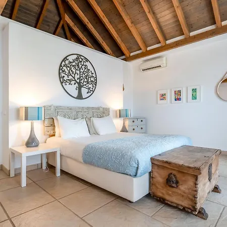 Semesterbostad Monte Solteiras In By Lovelystay *