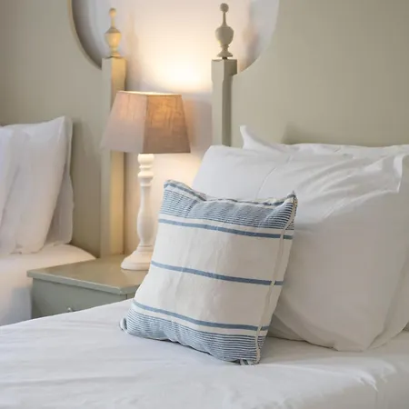 Monte Solteiras In By Lovelystay *