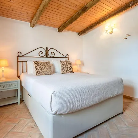 Semesterbostad Monte Solteiras In By Lovelystay *