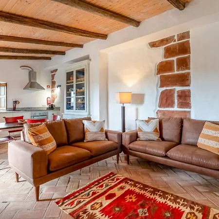 Monte Solteiras In By Lovelystay Semesterbostad