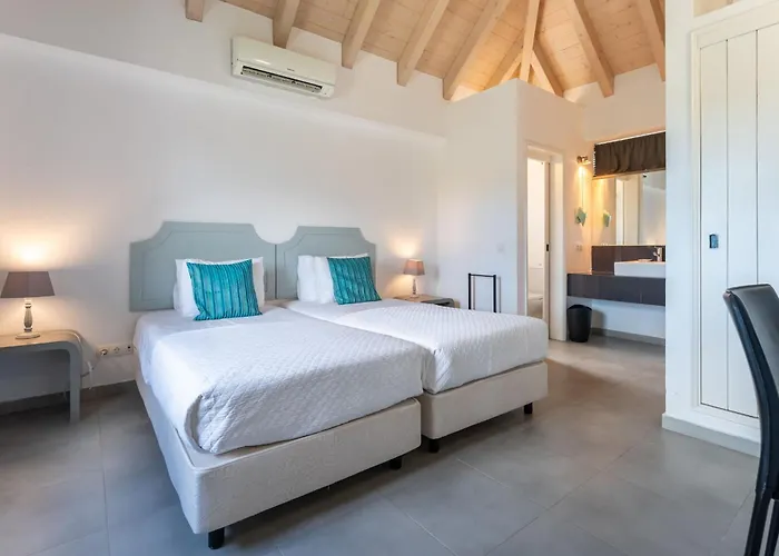 Monte Solteiras In By Lovelystay *