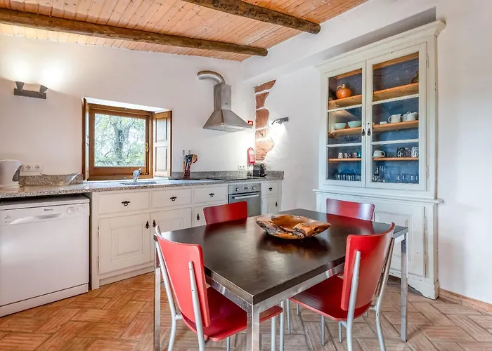 Monte Solteiras In By Lovelystay Tavira