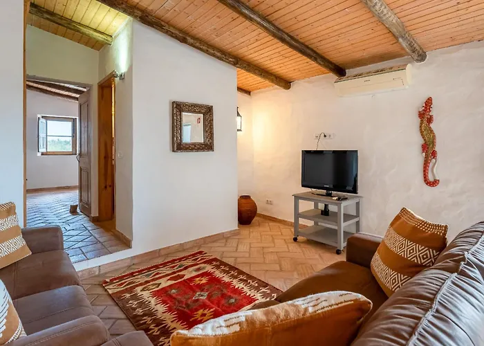 Monte Solteiras In By Lovelystay * Tavira
