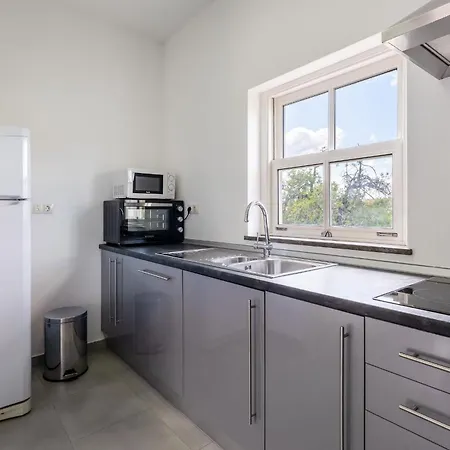 Сasa de vacaciones Monte Solteiras In By Lovelystay *