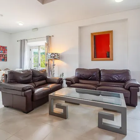 Сasa de vacaciones Monte Solteiras In By Lovelystay