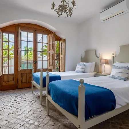 Сasa de vacaciones Monte Solteiras In By Lovelystay *