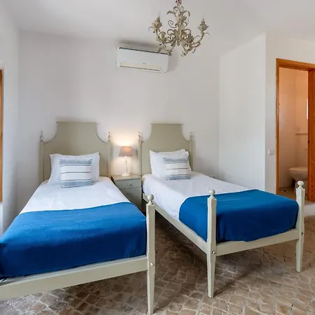 Monte Solteiras In By Lovelystay Сasa de vacaciones *