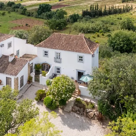 Monte Solteiras In By Lovelystay Сasa de vacaciones *